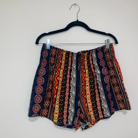 SHEIN multi print shorts - Picture 5 of 10